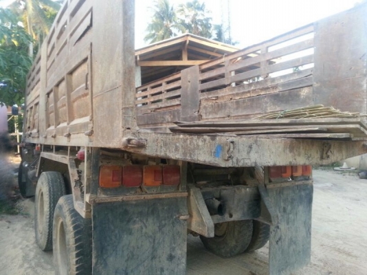 รถอีซูซุ 10 ล้อดั้ม เปลื่ยนเครื่อง 230 แรงม้า. ( * ไม่มีเล่มทะเบียน. ) สนใจติดต่อ 081 - 6079515 รถอีซูซุ 10 ล้อดั้ม เปลื่ยนเครื่อง 230 แรงม้า. ( * ไม่มีเล่มทะเบียน. ) สนใจติดต่อ 081 - 6079515