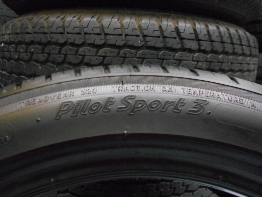ขายเศษยาง Michelin Pilot sport 3 ขนาด 235/45/18 ป้ายแดง 1 เส้น/ใส่-ถ่วงฟรีค่ะ ขายเศษยาง Michelin Pilot sport 3 ขนาด 235/45/18 ป้ายแดง 1 เส้น/ใส่-ถ่วงฟรีค่ะ