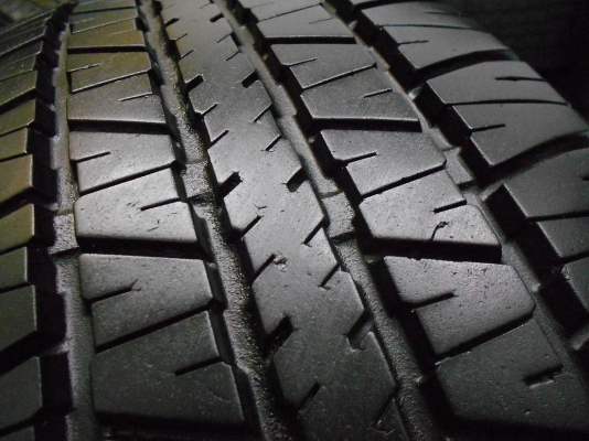 ขายยาง Maxxis Bravo 760 H/T 225/70/15 ปี 12 ดอกสวย 1 ชุด/ใส่-ถ่วงฟรีค่ะ
