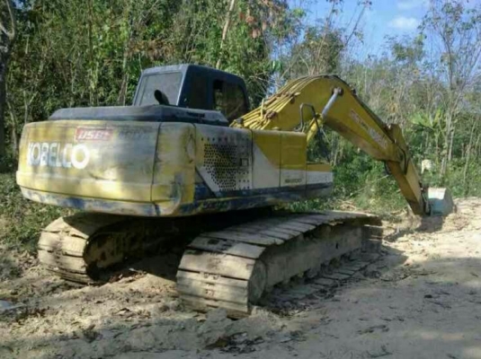 รถแบคโฮ  KOBELCO  200 - 3  (  * ไม่มีเล่มทะเบียน. )  สนใจติดต่อ 081 - 6079515