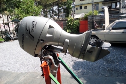 ขาย เครื่องเรือ HONDA 45 แรง 4 จังหวะสตาร์ทไฟฟ้านำเข้าจากญี่ปุ่น เครื่องยนต์ติดง่ายเดินดี ราคา 65,000