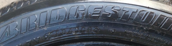 ยางรถมือสอง