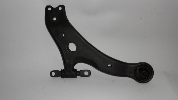 ปีกนก TOYOTA รุ่น CAMRY 2008 ล่าง