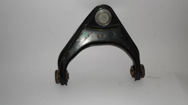 ปีกนก MITSUBISHI รุ่น TRITON บน 2 WD