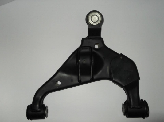 ปีกนก TOYOTA รุ่น VIGO ล่าง 4WD