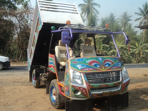 รถเกษตอีแต๋นดั้มเครื่อง 85HP ต่อใหม่พร้อมใช้เช็คแล้วครับ (ส่งฟรีครับ)