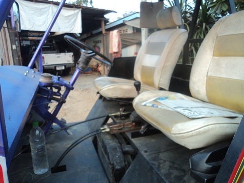 รถเกษตอีแต๋นดั้มเครื่อง 85HP ต่อใหม่พร้อมใช้เช็คแล้วครับ (ส่งฟรีครับ)