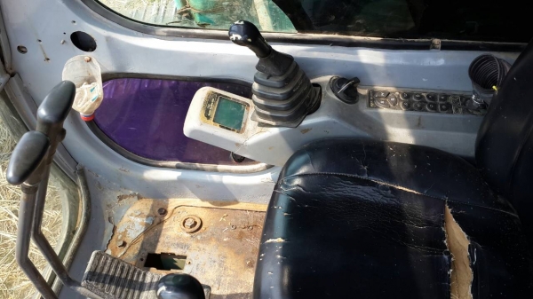 ขายด่วนแบ็คโฮ   MVSUPPER YN-27440สภาพพร้อมใช้งานสุดๆเอกสารเล่มทะเบียนไฟฟ้าเต็มแอร์พร้อมรีบจองโทร0801515451