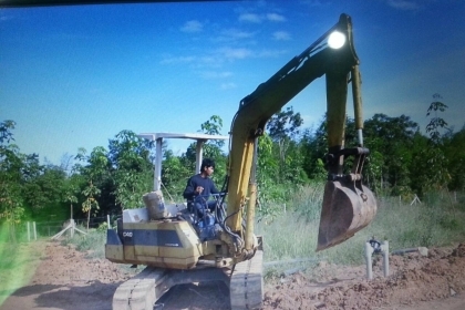 รถขุด KOMATSU PC40-6 รถเก่าญี่ปุ่น 6 เดือน ใช้งานได้ดีในเมืองไทย ชอบราคาเท่าไรต่อรองได้ครับ