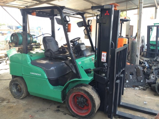 ขายถูก!!Mitsubishi Grendia "Full Option" 3 ตัน 3เมตร ติดแก๊ซ เสาฟรูฟรี(เสาเข้าตู้) สไลด์ชิป(เลื่อนงาซ้ายขวาได้) 320,000 ติดต่อ 086-8510722 , 094-4267888จะเด็ด ขายถูก!!Mitsubishi Grendia "Full Option" 3 ตัน 3เมตร ติดแก๊ซ เสาฟรูฟรี(เสาเข้าตู้) สไลด์ชิป(เลื่อนงาซ้ายขวาได้) 320,000 ติดต่อ 086-8510722 , 094-4267888จะเด็ด