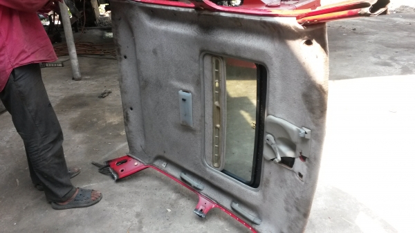 ขายหลังคาสลูปรถเก๋งฟรอด์ เอาไฟแปลงใส่รถได้ทุกรุ่น ขาย 4500 บาท