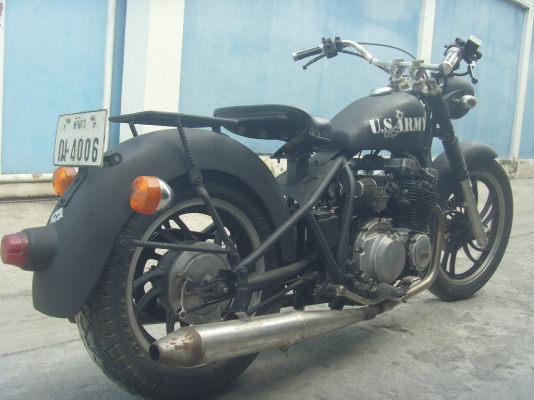 ร้อนเงินขาย YAMAHA XJ400cc.งานสร้าง หลังแข็ง แนว US ARMY 400cc. พร้อมทะเบียน 39000