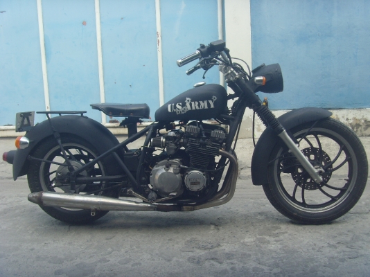 ร้อนเงินขาย YAMAHA XJ400cc.งานสร้าง หลังแข็ง แนว US ARMY 400cc. พร้อมทะเบียน 39000