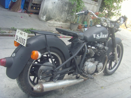 ร้อนเงินขาย YAMAHA XJ400cc.งานสร้าง หลังแข็ง แนว US ARMY 400cc. พร้อมทะเบียน 39000