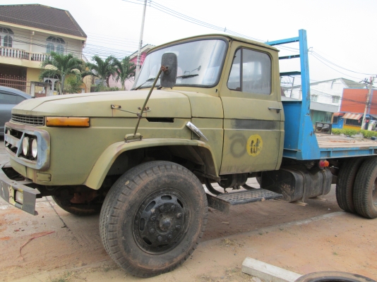 ขายหัวรถบรรทุกหน้ายาว รถทหารสภาพสวย