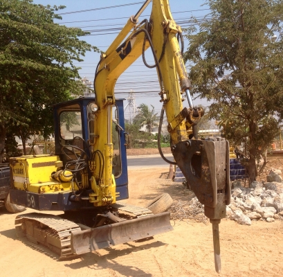 ขายรถแบ็คโฮYANMAR YB-35ขนาดPC35รถเก่านอกพร้อมหัวกระแทรกยี่ห้อNPKสภาพเดิม(มีVDOชม)ติดต่อ085-5632278