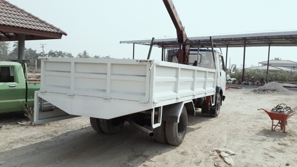 6  ล้อเครน    120แรง    2.5ตัน   ทำสีใหม่ทั้งคัน    400000