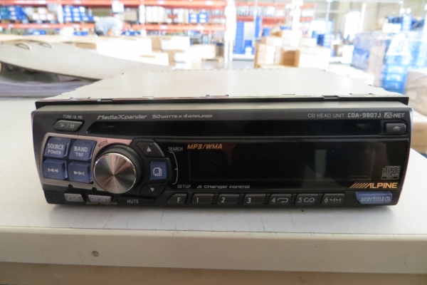 ขายเครื่องเล่น cd mp3 alpine CDA-9807J