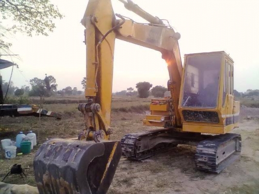 **375,000 บ.ต่อรอง**ขายแบคโฮ KOBELCO MARK1 SK03 เทียบเท่า PC60เครื่องเดิมปั้มเดิม แน่นดี แรง ทำงานดีไม่โหลด ตักได้ทั้งวัน ช่วงล่าง 70 -80\% เอวดี โซ่ดี ใบแทรกดี บอดี้สวย สีสันดี บูมอาร์มไม่มีปะ รถใช้งานอยู่ พร้อมใช้งาน ราคาต่อรองได้เด้อ พี่น้องครับ **375,000 บ.ต่อรอง**ขายแบคโฮ KOBELCO MARK1 SK03 เทียบเท่า PC60เครื่องเดิมปั้มเดิม แน่นดี แรง ทำงานดีไม่โหลด ตักได้ทั้งวัน ช่วงล่าง 70 -80\% เอวดี โซ่ดี ใบแทรกดี บอดี้สวย สีสันดี บูมอาร์มไม่มีปะ รถใช้งานอยู่ พร้อมใช้งาน ราคาต่อรองได้เด้อ พี่น้องครับ