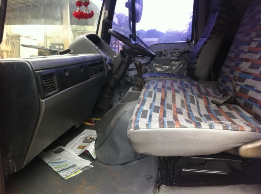 HINO FCJJKA กระบะคาร์โก้ เหล็ก เครื่อง JO7C (165 แรงม้า) ทำสีใหม่ทั้งคัน สภาพพร้อมใช้ ทะเบียนพร้อมโอน ราคาต่อรอง