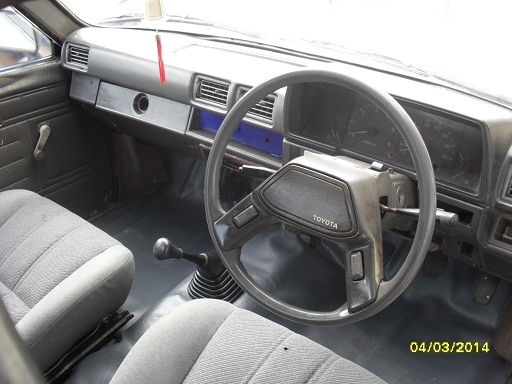 ขาย toyota hero เครื่องดีเซล 24.5 ประหยัดครับ  ขาย 72,000 บาท