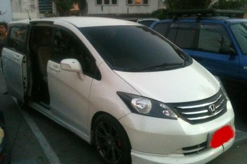 ขายรถHONDA FREED i-Vtec 1,500cc. Auto ปี2008 ตัวTop 120แรงม้า สภาพดีมาก มีกล้องถอยหลังด้วย ไมล์วิ่งแค่74999กิโลเมตร เอง ไม่เคยชน เดิมๆ ประตูบานเลื่อนไฟฟ้า ทั้งสองข้างซ้ายและขวา ขายราคาเงินสดถูกๆ เพียง 240,000.-บาท เท่านั้น สนใจติดต่อ Gun Bangkok 093-93194 ขายรถHONDA FREED i-Vtec 1,500cc. Auto ปี2008 ตัวTop 120แรงม้า สภาพดีมาก มีกล้องถอยหลังด้วย ไมล์วิ่งแค่74999กิโลเมตร เอง ไม่เคยชน เดิมๆ ประตูบานเลื่อนไฟฟ้า ทั้งสองข้างซ้ายและขวา ขายราคาเงินสดถูกๆ เพียง 240,000.-บาท เท่านั้น สนใจติดต่อ Gun Bangkok 093-93194