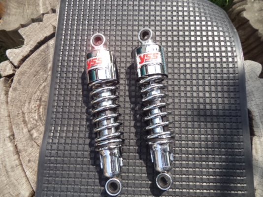 โช็คหลังใหม่ YSS ยาว11นิ้ว ราคา 1,500บาท