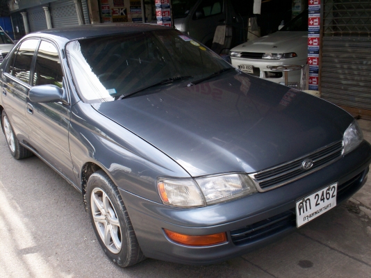 รถโตโยต้า โคโรน่า ปี99 สีเทา เกียร์ออโต้ ST190 ประกอบนอก เดิมเป็นรถสถานฑูต  สภาพสวย เครื่อง4S-FE  1800 CC. ไม่เคยชนหนัก ติดแก๊สLPG มัลติวาล์ว ระบบไฟฟ้าทั้งคัน ไม่จมน้ำ ไม่ใช่แท๊กซี่เก่า  รถอยู่แถวดอนเมืองครับ