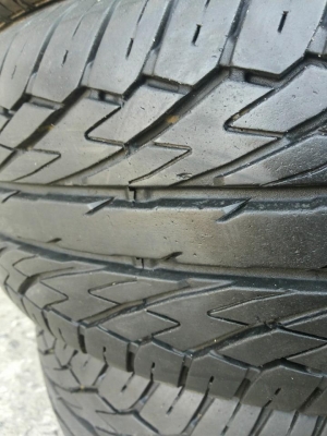 ยาง Dunlop Sp sport300 ดอก95\% ปียาง 3712 3 เส้น 3612 1เส้น ตุ่มหน้ายางเพิ่งหมดไป ยังเห็นเส้นสีบ้าง มีปะ 1 แผล ขาย 4 เส้น 4500 บาท ยาง Dunlop Sp sport300 ดอก95\% ปียาง 3712 3 เส้น 3612 1เส้น ตุ่มหน้ายางเพิ่งหมดไป ยังเห็นเส้นสีบ้าง มีปะ 1 แผล ขาย 4 เส้น 4500 บาท