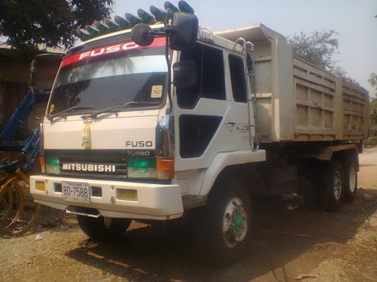 ขายสิบล้อมิตซูบิชิ เฉินหลง