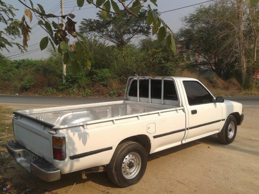 TOYOTA, HILUX MIGHTY-X รถบ้านเดิมๆ เอาไว้ใช้งานหนักสบายๆ