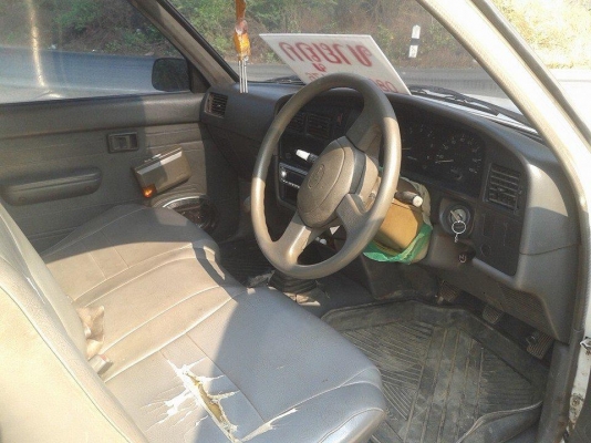 TOYOTA, HILUX MIGHTY-X รถบ้านเดิมๆ เอาไว้ใช้งานหนักสบายๆ