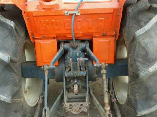 ขายรถไถ KUBOTA L1-435 2เพลาเครื่องไดเร็ก4สูบเทอร์โบ รถสภาพเดิมๆไม่ได้ทำสีใหม่ ขายรถไถ KUBOTA L1-435 2เพลาเครื่องไดเร็ก4สูบเทอร์โบ รถสภาพเดิมๆไม่ได้ทำสีใหม่