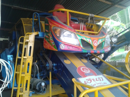 ขายรถเกี่ยวข้าวเกษตรพัฒนารุ่นเงินมี