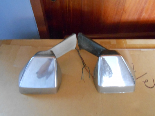 กระจกมองข้างแนวเรโทรปรับไฟฟ้า ราคา1800บาท กระจกมองข้างแนวเรโทรปรับไฟฟ้า ราคา1800บาท