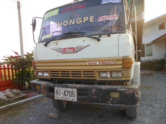 ขายรถ 10 ล้อดั๊ม