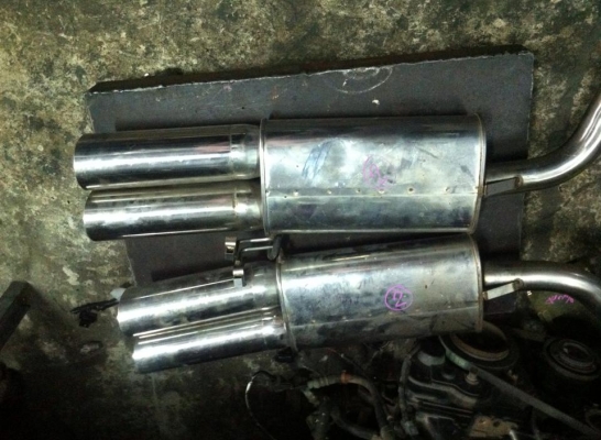 ขายท่อคู่ VIP สภาพสวยมา 2 ท่อน จากญี่ปุ่น