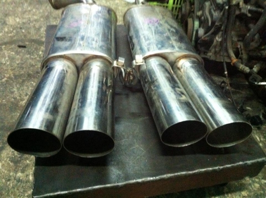 ขายท่อคู่ VIP สภาพสวยมา 2 ท่อน จากญี่ปุ่น