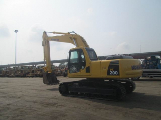 ขายแล้วเงินสด1220000 KOMATSU pc200-6 รถสวยสภาพดีพร้อมใช่เก่าญี่ปุ่นแท้ไม่เคยใช่งานในเมืองไทยเลย