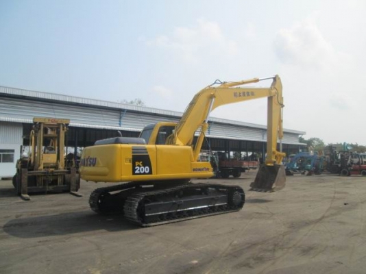 ขายแล้วเงินสด1220000 KOMATSU pc200-6 รถสวยสภาพดีพร้อมใช่เก่าญี่ปุ่นแท้ไม่เคยใช่งานในเมืองไทยเลย