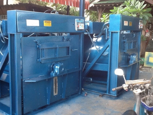 ขายเครื่องซักผ้าอุตสาหกรรม ขนาด 250 ปอนด์ ยี่ห้อ braun made in usa.