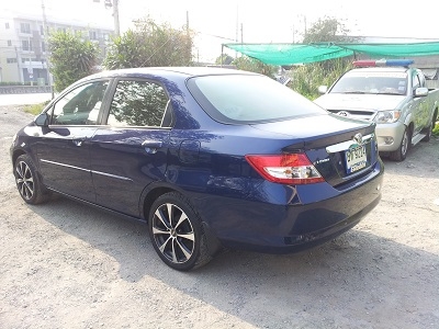 ขายรถเก๋ง HONDA CITY 1.5 I-DSI เกียร์ครัชท์ รถบ้านป้ายแดงมือเดียว