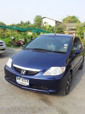 ขายรถเก๋ง HONDA CITY 1.5 I-DSI เกียร์ครัชท์ รถบ้านป้ายแดงมือเดียว