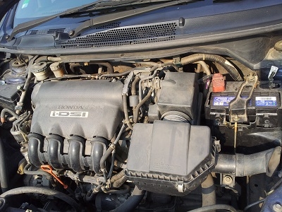 ขายรถเก๋ง HONDA CITY 1.5 I-DSI เกียร์ครัชท์ รถบ้านป้ายแดงมือเดียว