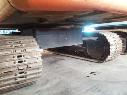 รถกระเช้า Hitachi HX220B มือสองจากญี่ปุ่น โทร ฟ้า จ83 081 2889