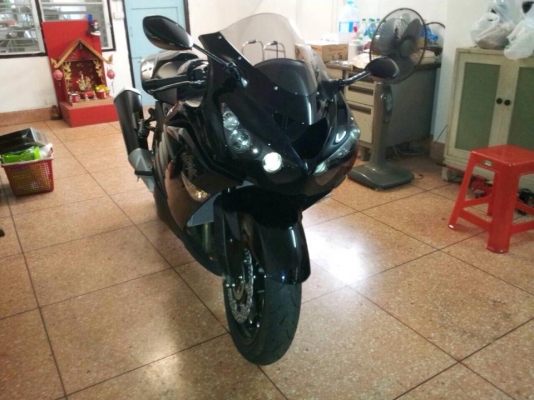 ต้ำพระราม2 ขาย  KAWAZAKI ZX14Rปี2013 วิ่งไม่ถึง100โล สภาพป้ายแดงออกศูนย์ใหญ่ครับ