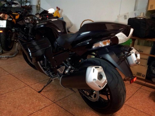 ต้ำพระราม2 ขาย  KAWAZAKI ZX14Rปี2013 วิ่งไม่ถึง100โล สภาพป้ายแดงออกศูนย์ใหญ่ครับ
