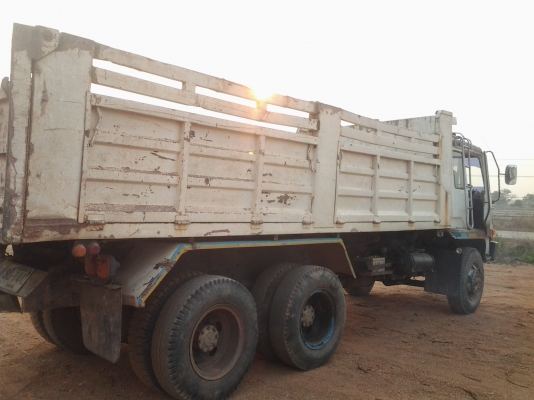 ขายกระบะดั้ม  KCโคราชของ  10ล้อไอ้หลงยาว5เมตร80พร้อมใช้