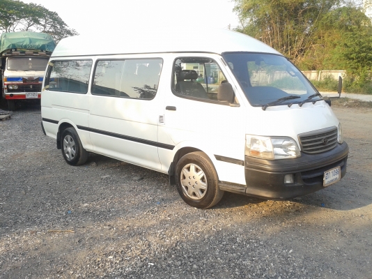 ขายรถตู้หลังคาสูง เครื่อง 3.0 ตาเพชร ปี02 275000