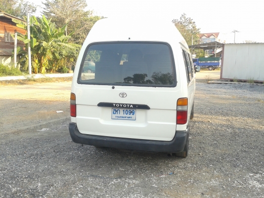 ขายรถตู้หลังคาสูง เครื่อง 3.0 ตาเพชร ปี02 275000